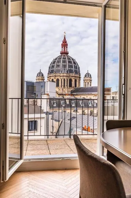 Apartment Luxueux Appartement Haussmannien Avec Vue Sur Paris France