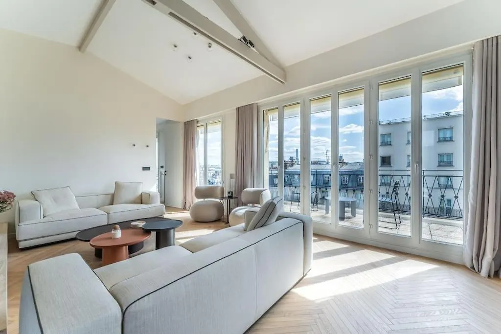Apartment Luxueux Appartement Haussmannien Avec Vue Sur Paris France